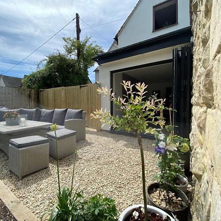 Large Stylish Luxury Cotswold Cottage - Ideal For Families, W/ Ev Charging 앤도버스포드 외부 사진